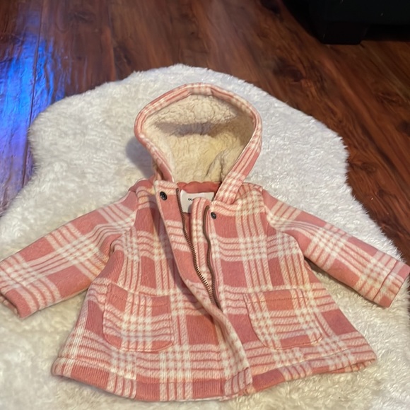 Pink plaid wool old navy baby coat, size 3-6 months. - Picture 2 of 3